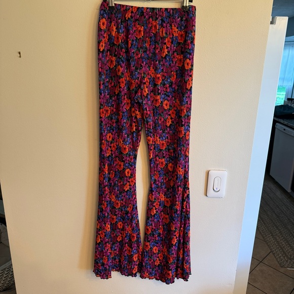Wild Fable Size small hippie bell bottom flare floral pants - Picture 5 of 6